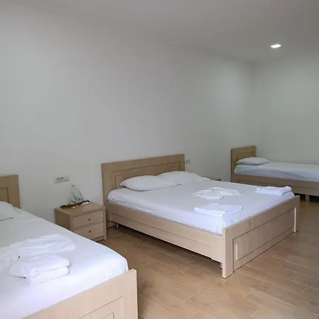 Fitimi Hotel *