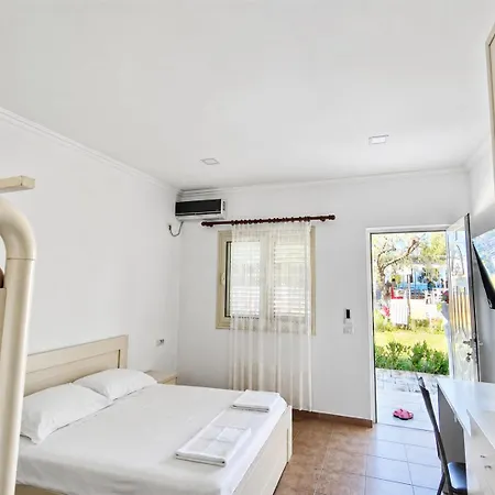 Fitimi Hotel *