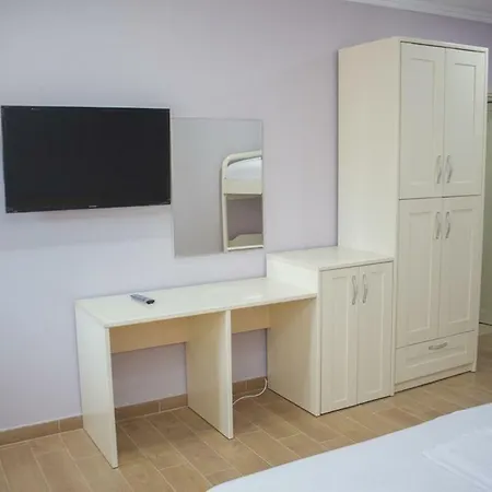 Hotel Fitimi *