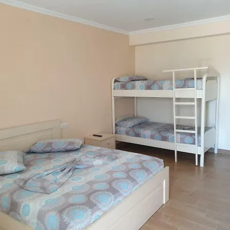 Hotel Fitimi *