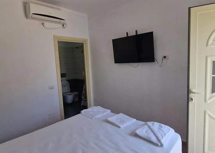 Fitimi Hotel *